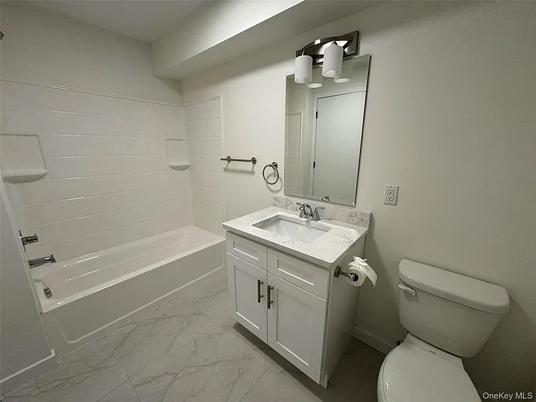 13 Park Ave — Photo 12