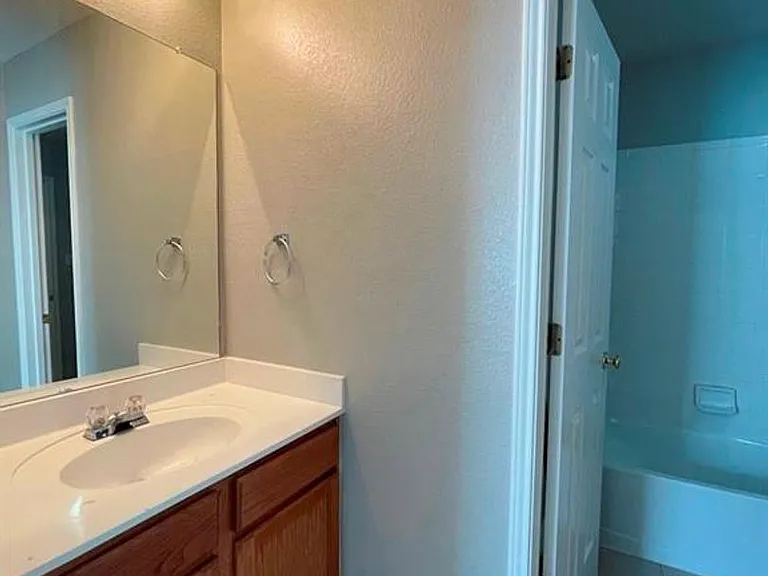 2305 Bakers Way — Photo 31