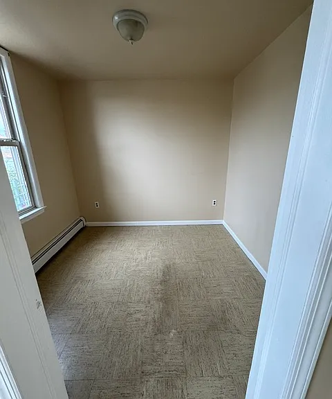 307 Chestnut St #3 — Photo 2
