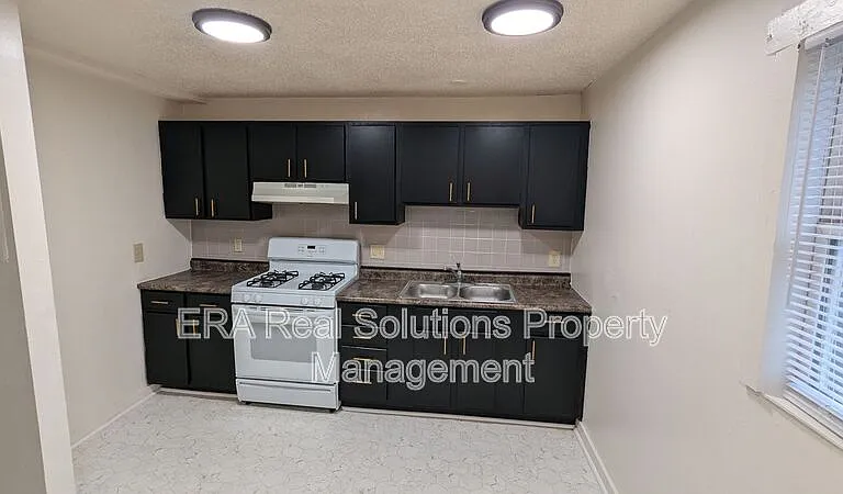 7875 Reading Rd #18 — Photo 1
