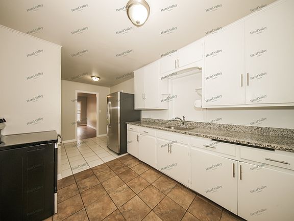 5th image of 3608 S Portland Ave