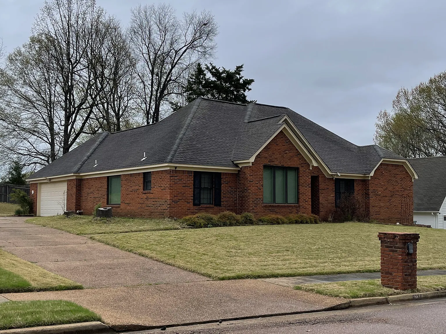 3 bed, 2.5 bath, 2080 sqft, $1,950 — Photo 1