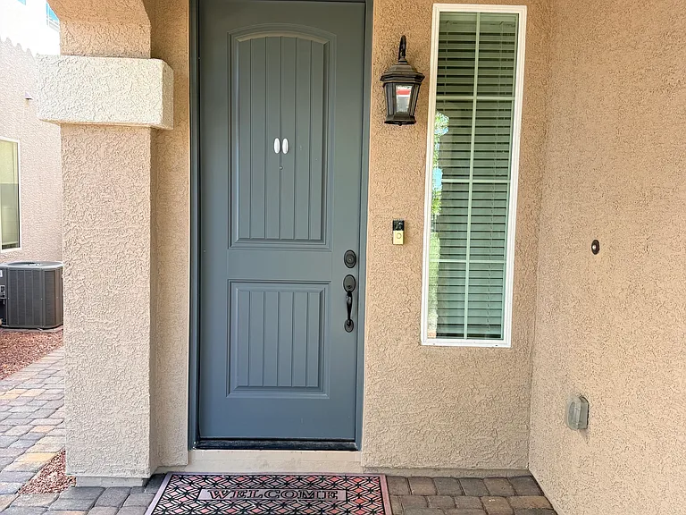 6051 Dana Estates Way — Photo 3