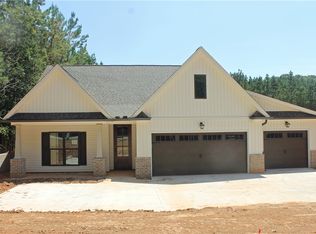 299 Palmetto Rd, Pelzer, SC 29669