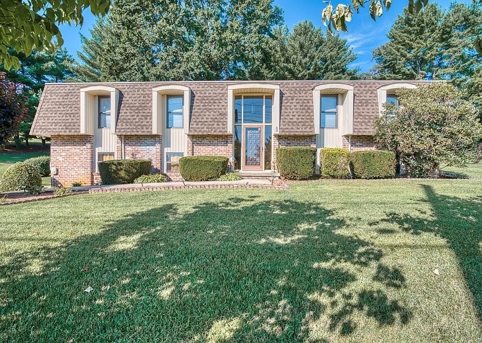 1st image of 60 Lawndale Dr