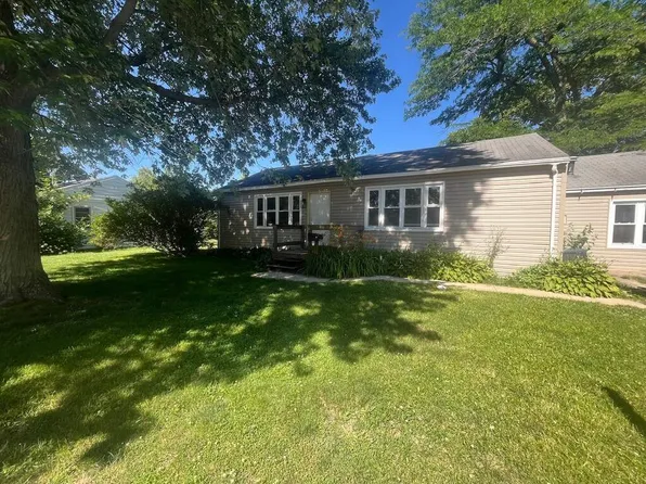 407 Daniels St, Wilmington, IL 60481