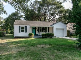 2042 E Marsa Dr, Springfield, MO 65804