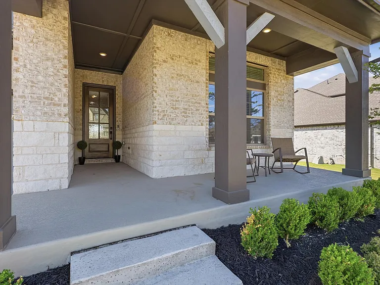 603 Crystal View Dr — Photo 2