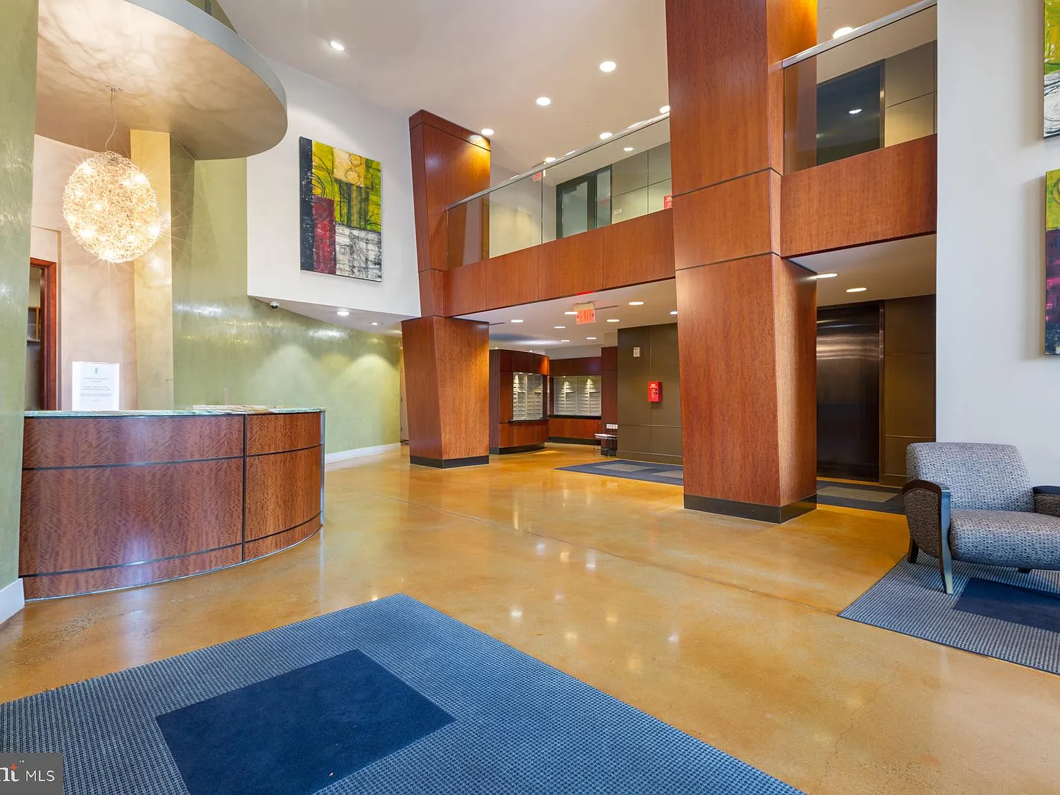 Spectrum Condo — Photo 3