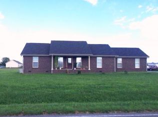1272 Longview Rd, Unionville, TN 37180