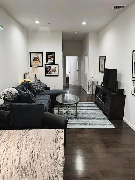 1 bed, 685 sqft, $3,400 — Photo 4