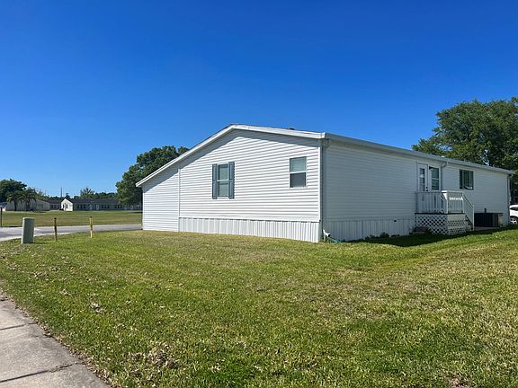 3rd image of 1529 Jerstad Way