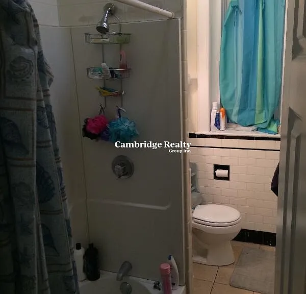 17 Aberdeen St #2T — Photo 5