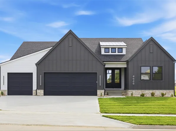 4648 173rd St, Urbandale, IA 50323