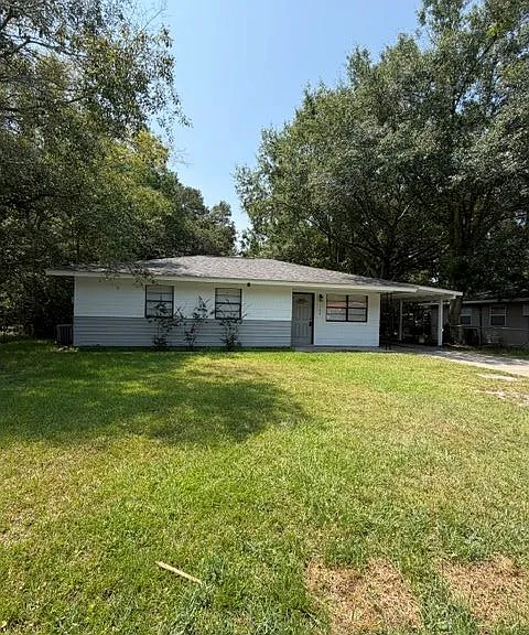 166 Linda Cir — Photo 1