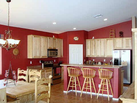 Upgraded Kitchen w/Island and Breakfast Bar