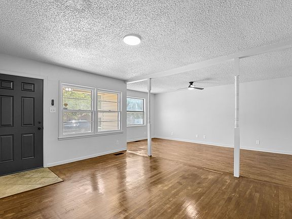 3rd image of 1701 Tower Dr
