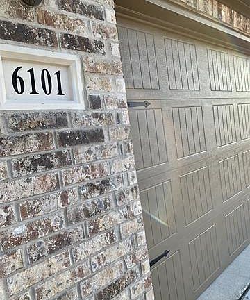 4th image of 6101 Horsetail Dr