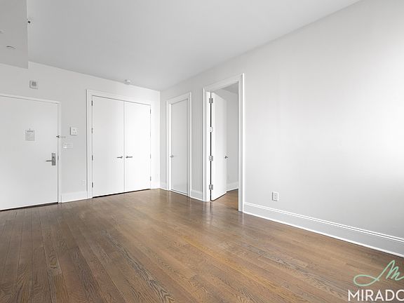 4th image of 15 Park Row APT 6L2