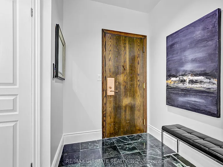102 Bloor St W #605 — Photo 14