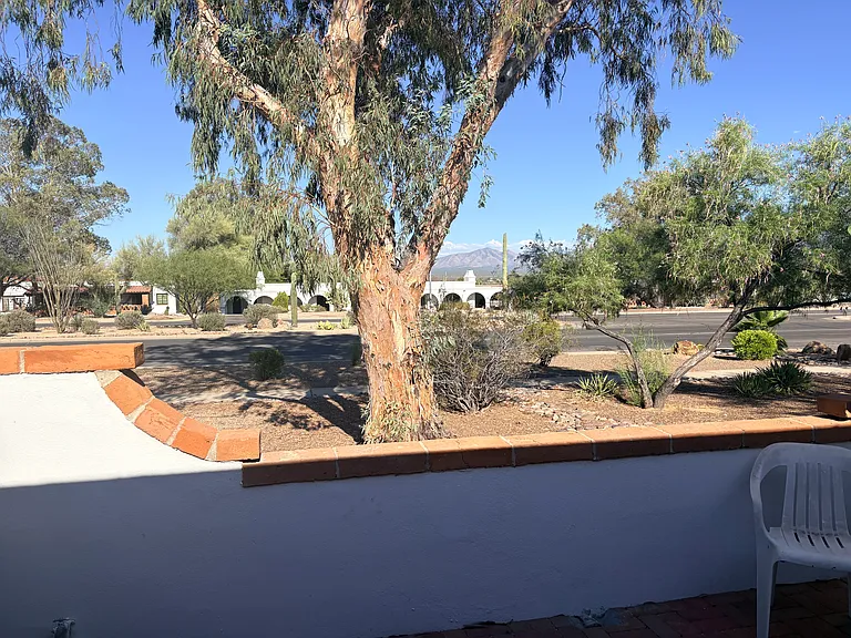 484 S La Canada Dr #B — Photo 13