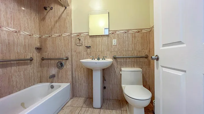 Rented by Highline Residential | media 9