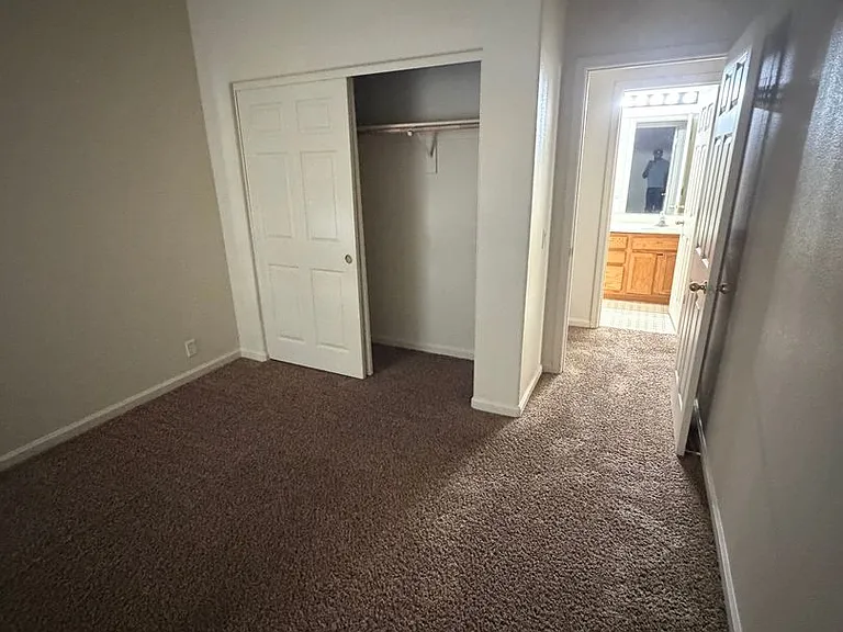 3533 Santiago Ave — Photo 8
