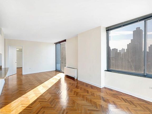 4th image of 360 E 88th St APT 19A