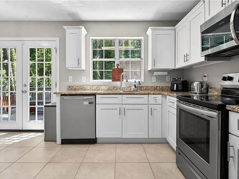 5035 N Bridges Dr — Photo 10