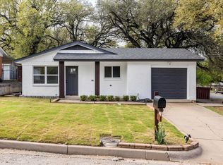 602 E 4th St, Weatherford, TX 76086