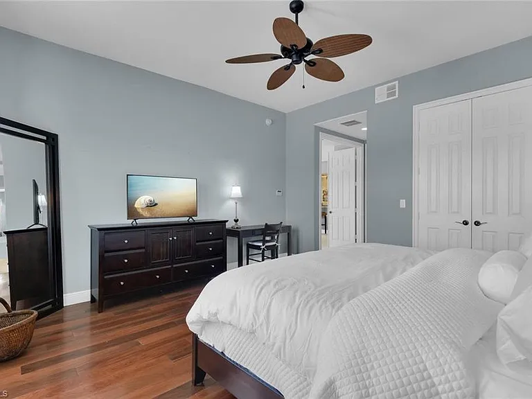 6413 Legacy Cir #1602 — Photo 26