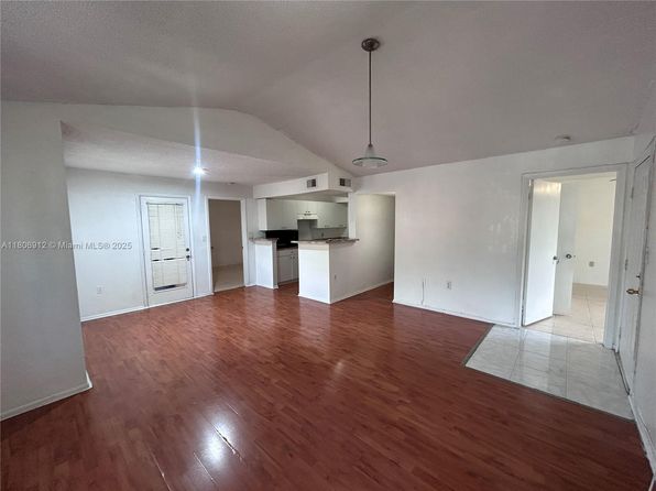 10581 SW 155th Ct APT 1224