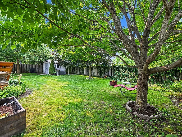 11 Maple Dr — Photo 14
