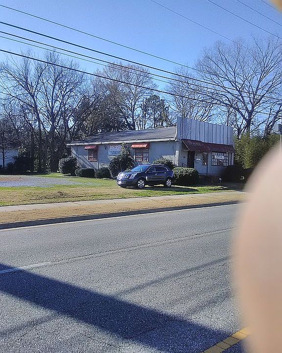 2nd image of 1301 Maxwell Blvd