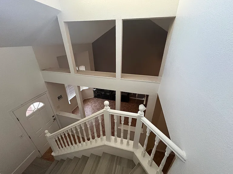 11941 Crown Oaks Ct — Photo 7