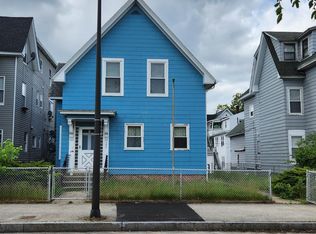 383 Central St, Manchester, NH 03103