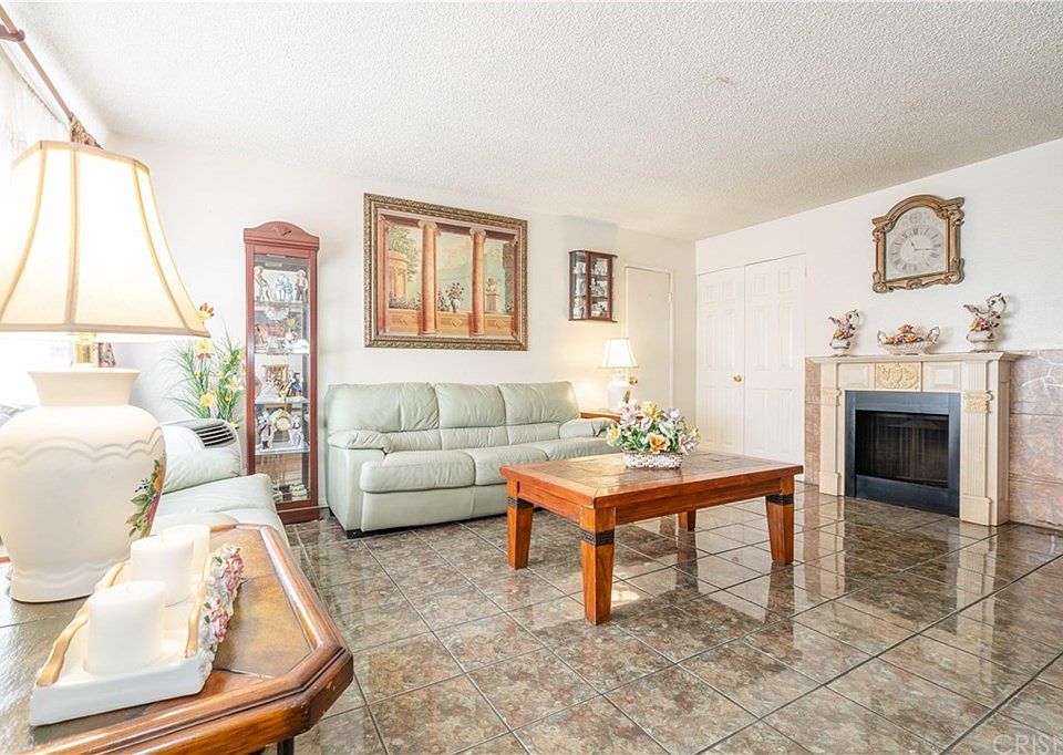 1st image of 8020 Langdon Ave Unit 113