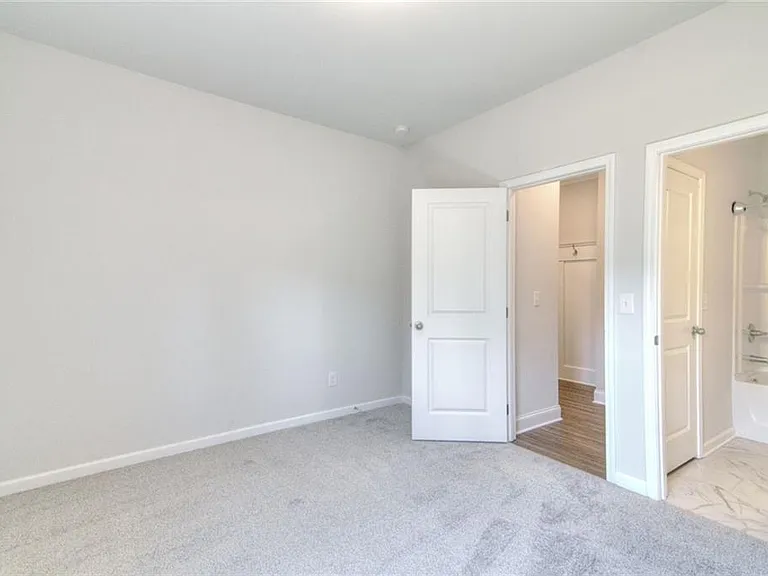 7107 Branch Creek Cv — Photo 25