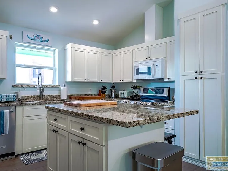 122 E Verna Jean Dr — Photo 25