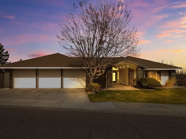 4100 W 43rd Ave, Kennewick, WA 99337