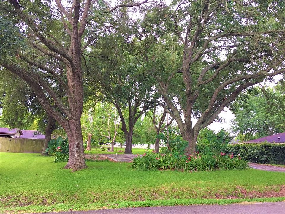 1st image of 1928 Estate Dr