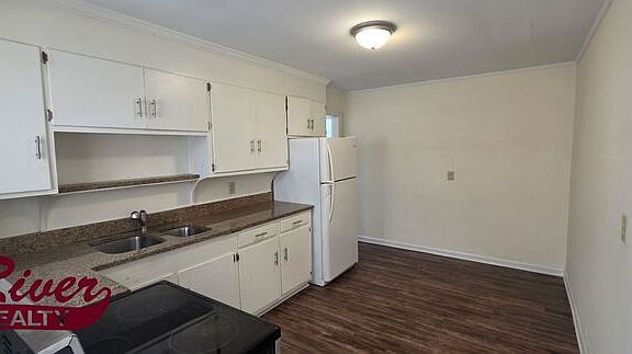 4th image of 128 Elizabeth St