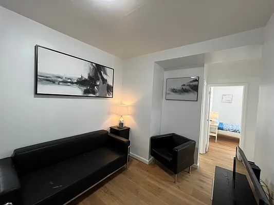 Rented by Oxford Property Group | media 3