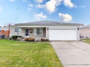 3058 Firestone Dr, Sterling Heights, MI 48310