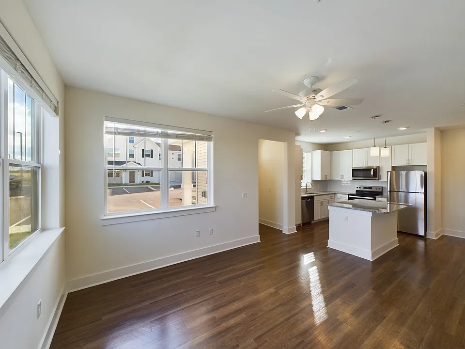620 Victory Ln #12-101