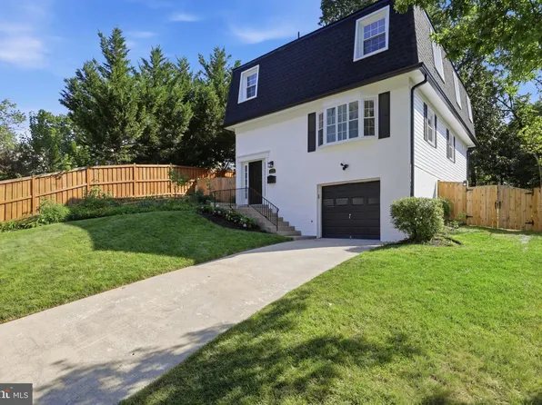 250 Aspen St, Alexandria, VA 22305