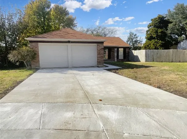 7009 Parkland Ct, Fort Worth, TX 76137