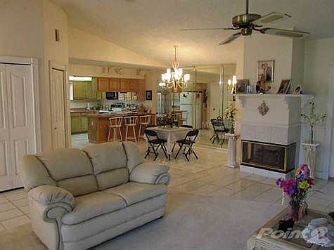 5th image of 2208 E Village Ct