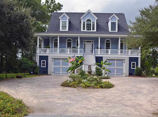 86 W River Dr, Beaufort, SC 29907