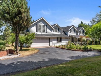 19798 S Hazelhurst Ln, West Linn, OR, 97068